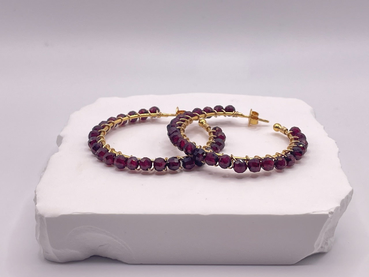 Boucle d'oreille grenat