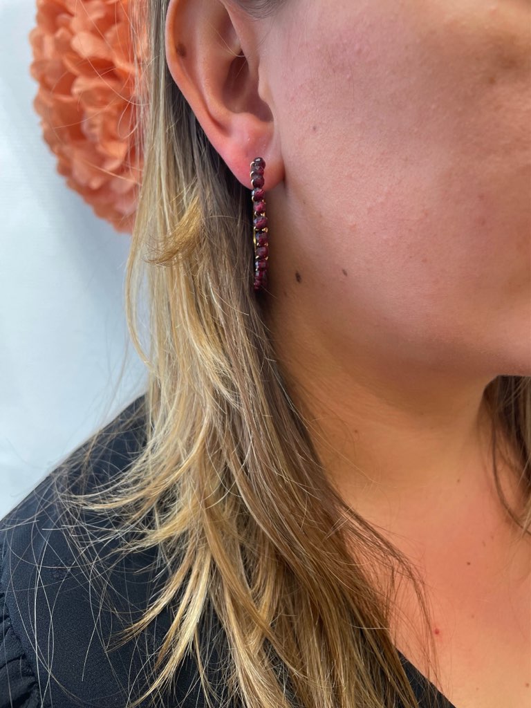 Boucle d'oreille grenat